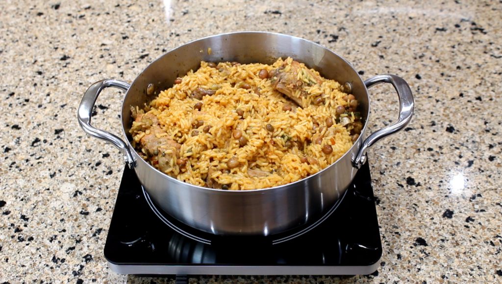 Rice with Pigeon Peas and Pork Spareribs