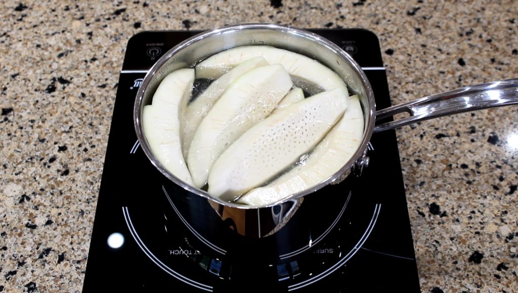 How to Peel and Cut a Breadfruit