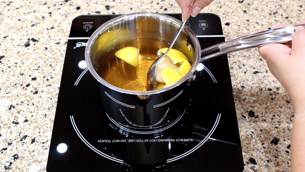 Lemon Water Mixture