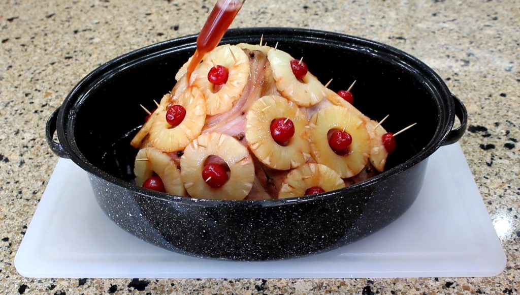 Baked Ham with Pineapples