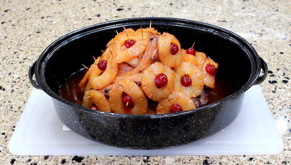Baked Ham with Pineapples